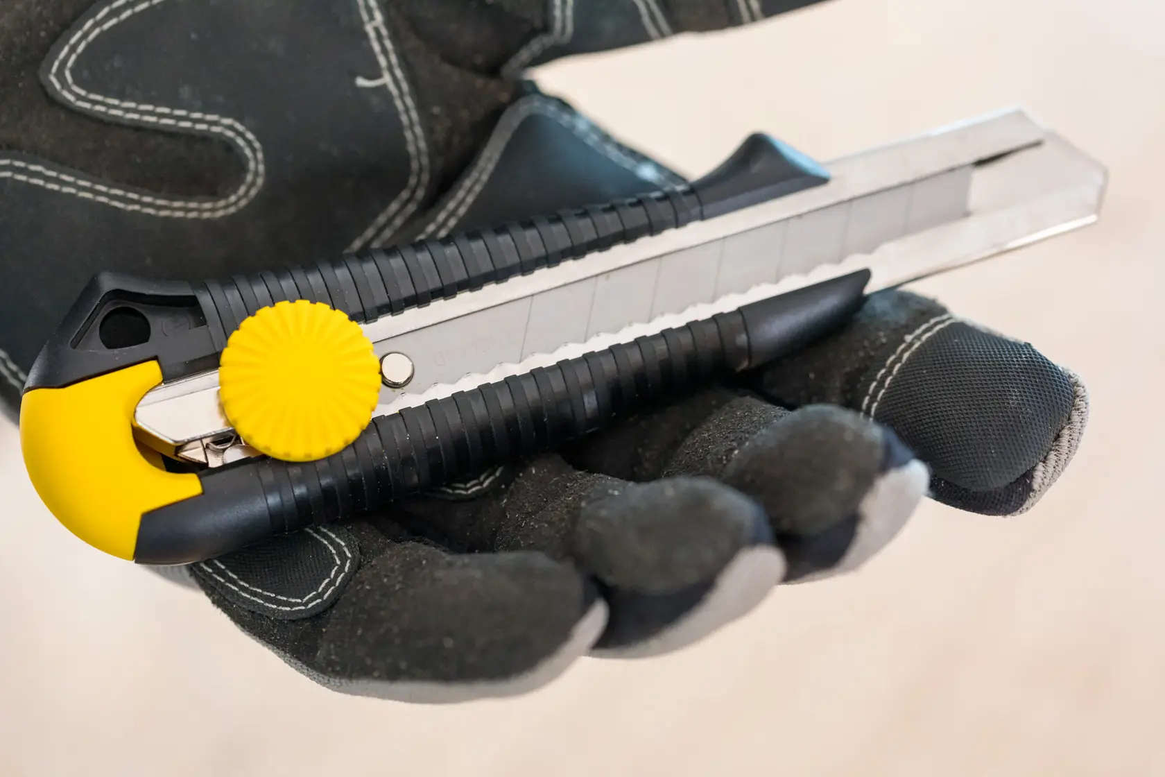 STANLEY® Cutter À Molette Dynagrip® 18 Mm