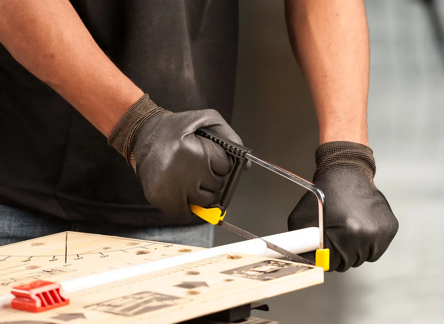 0-15-218, STANLEY® Junior Hacksaw, Application