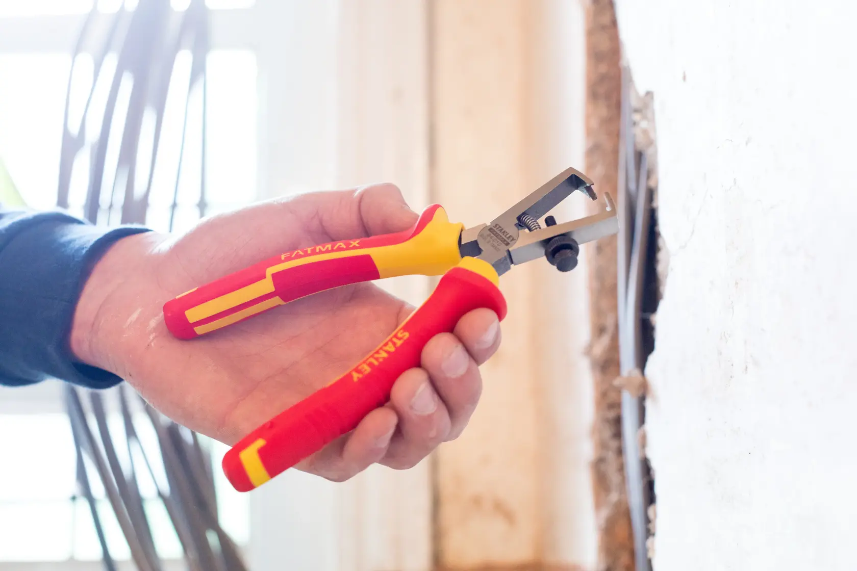 STANLEY® Pince À Dénuder Isolée 1000v  170 Mm