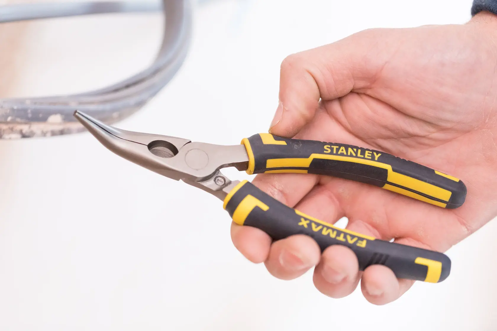STANLEY® FATMAX® Pince À Becs 1/2 Ronds Longs Coudés 160 Mm