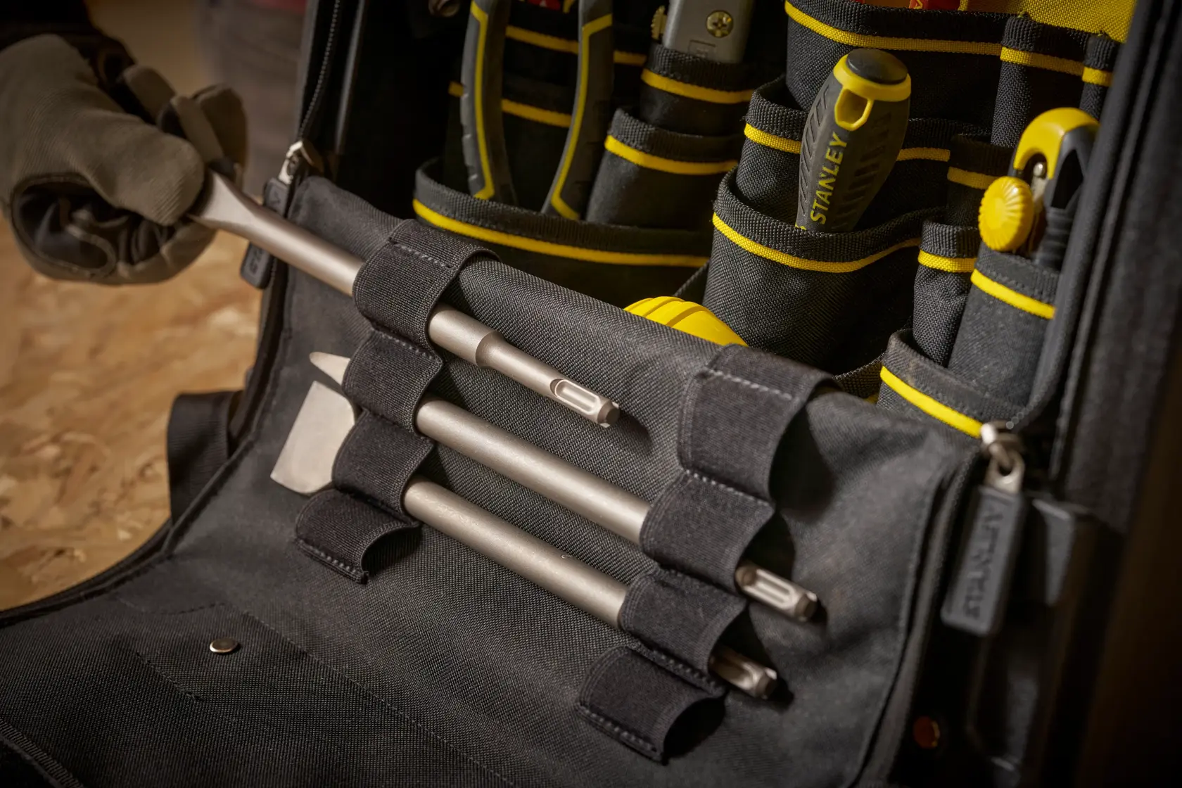 STANLEY® FATMAX® Tool Organiser Bag Application Shot
