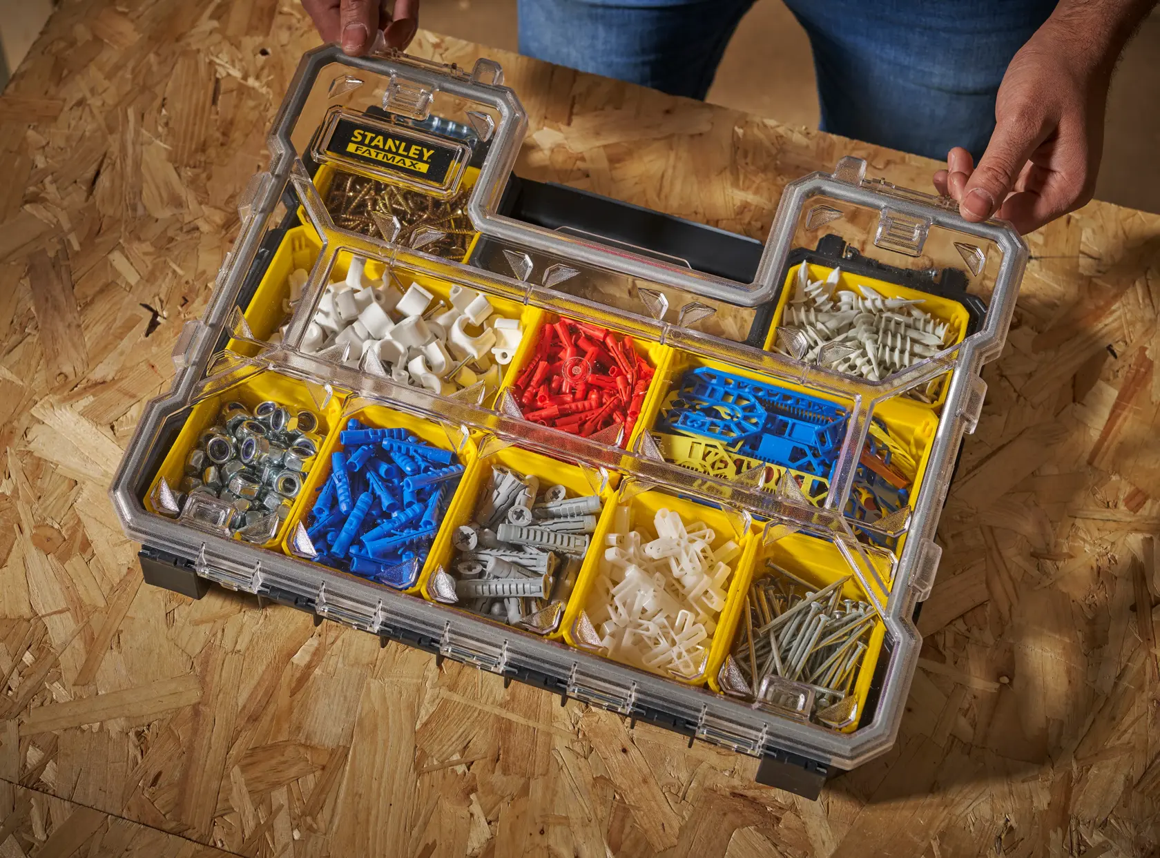 STANLEY® FATMAX® Pro Shallow Organiser with Metal Latches Application Shot