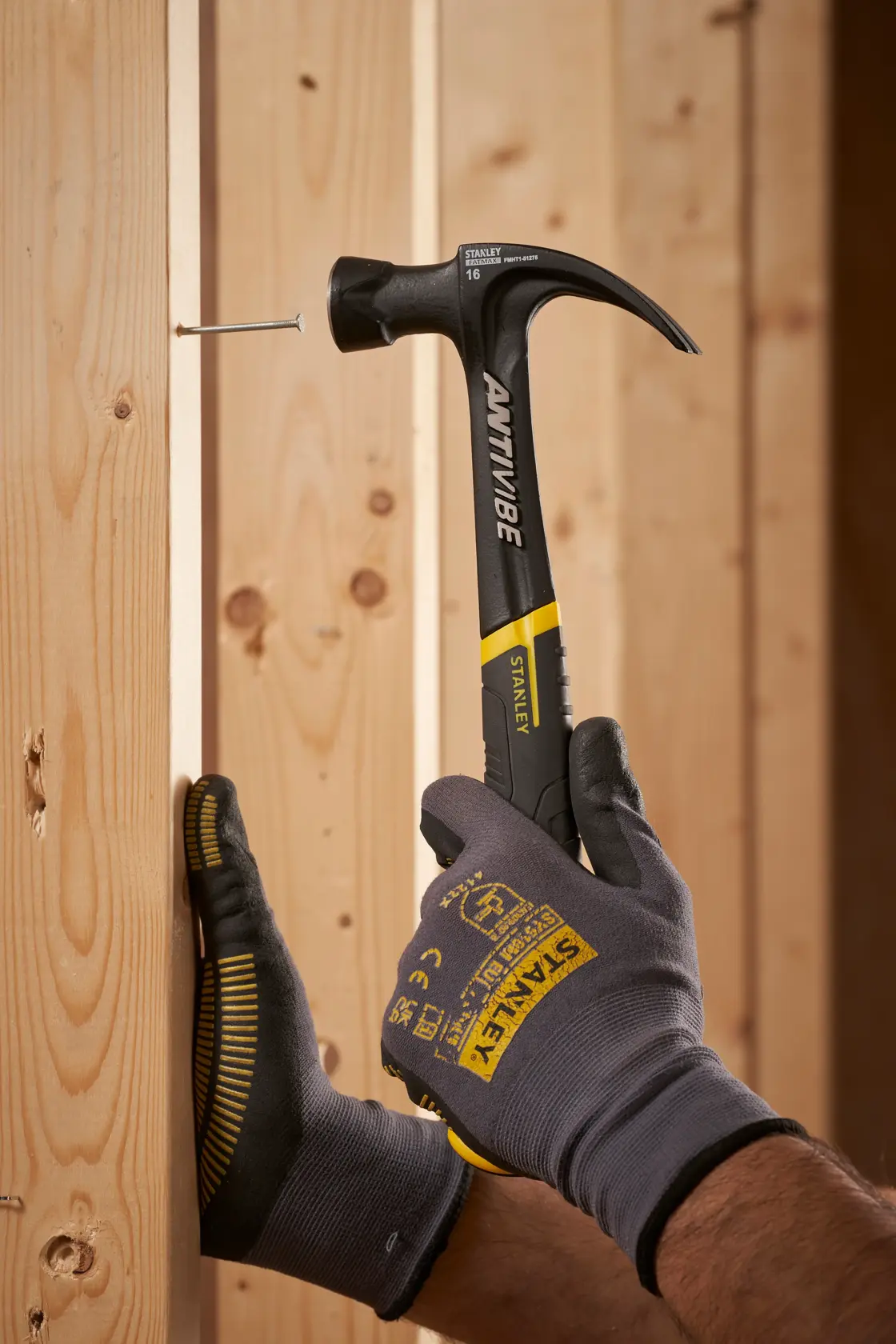 STANLEY FATMAX CURVE-CLAW ONE PIECE STEEL HAMMER - 16OZ / 453G