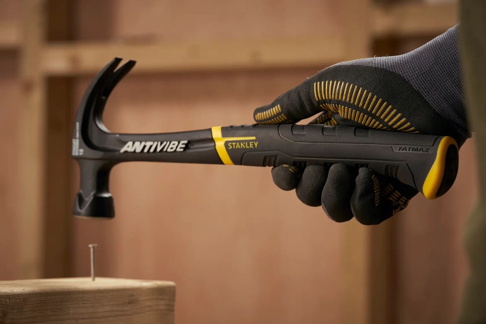 STANLEY FATMAX CURVE-CLAW ONE PIECE STEEL HAMMER - 16OZ / 453G