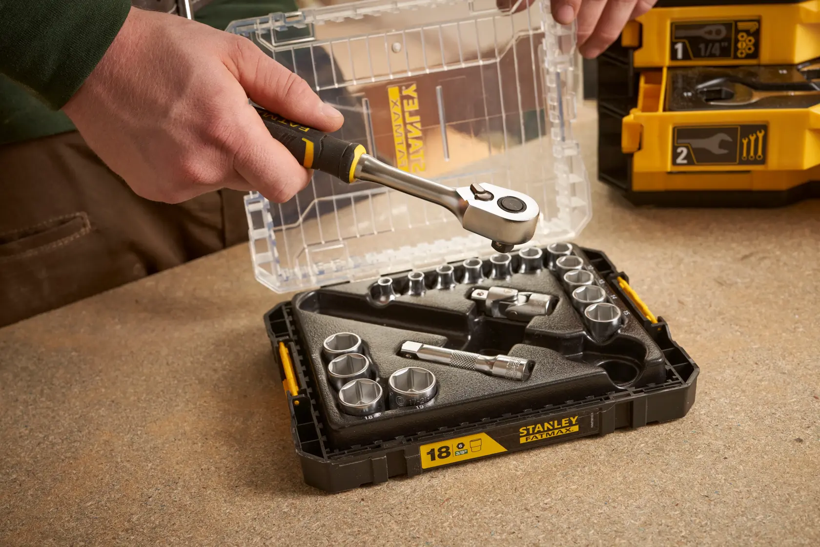 COFFRET DE DOUILLES STAKBOX M - 3/8’’ - JEU DE 18 PCS - FATMAX