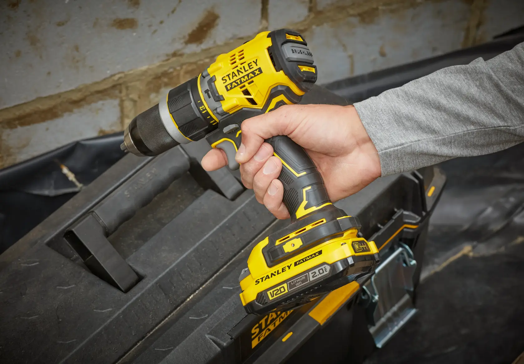 STANLEY® FATMAX® V20 Perceuse Visseuse Percussion 80nm Brushless - Lithium 18v - 2 Batteries 2ah