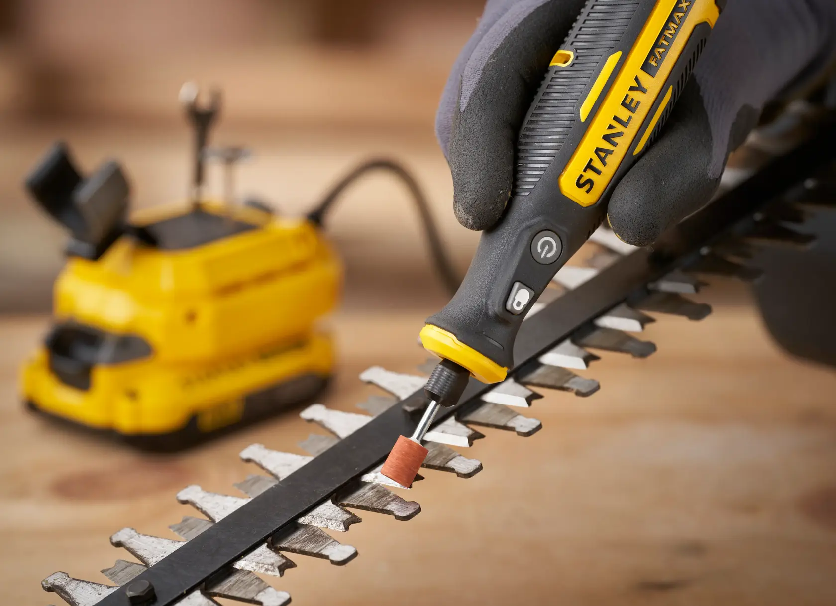 18V STANLEY® FATMAX® V20 Rotary Tool 