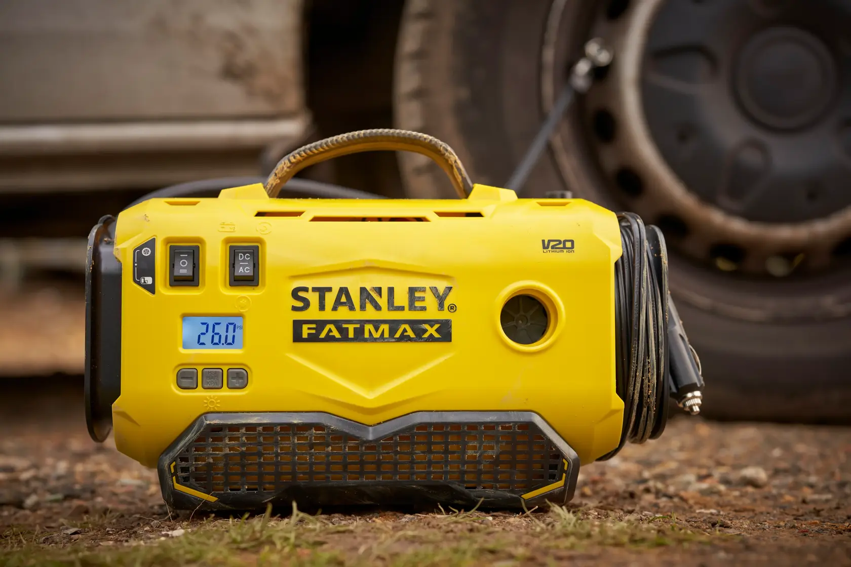 STANLEY® FATMAX® V20 Gonfleur -Compresseur 11 Bars/ 160 Psi - Lithium 18v (Outil Seulement)