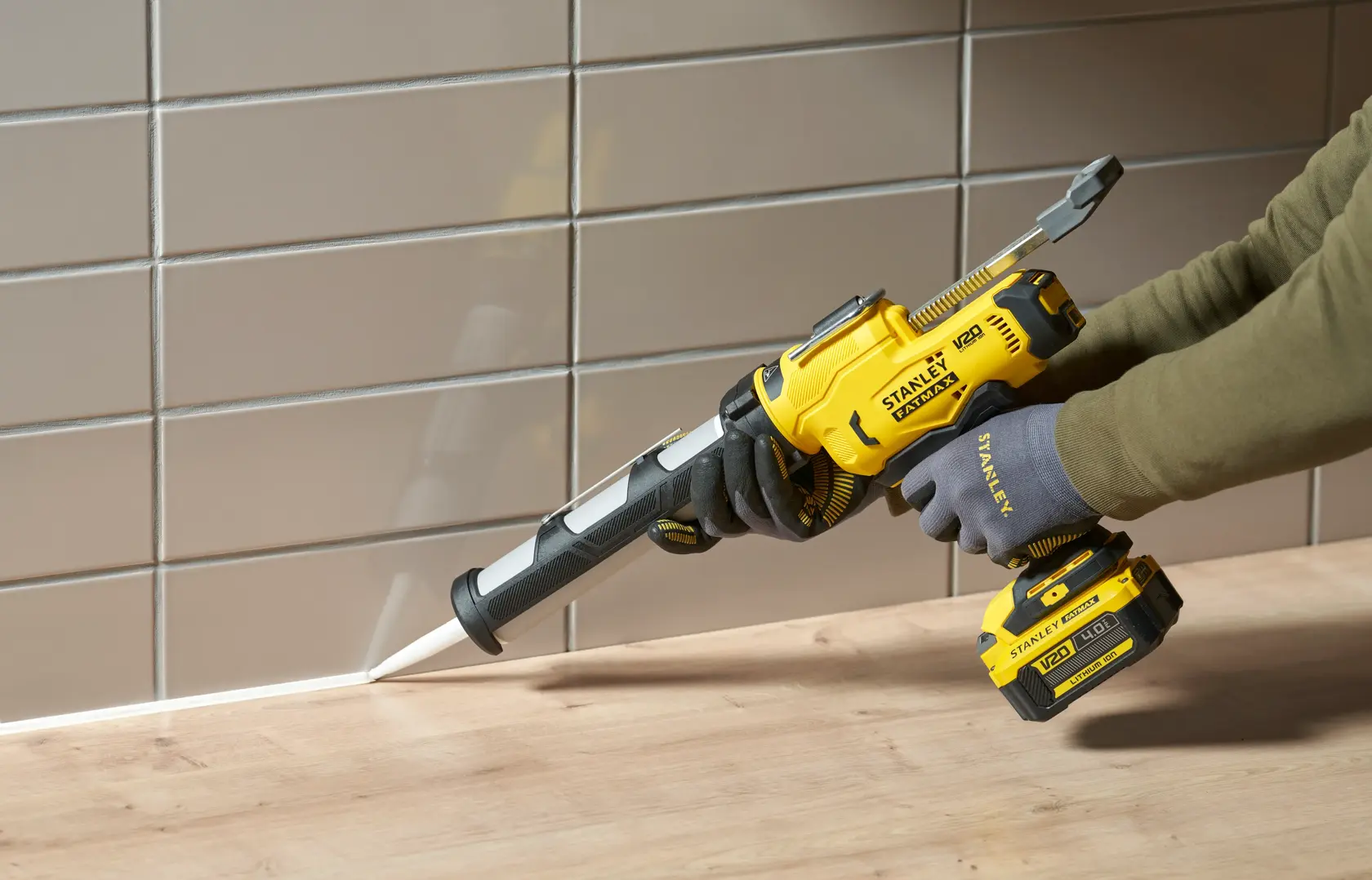 18V STANLEY® FATMAX® V20 Cordless Caulk Gun (Tool Only)