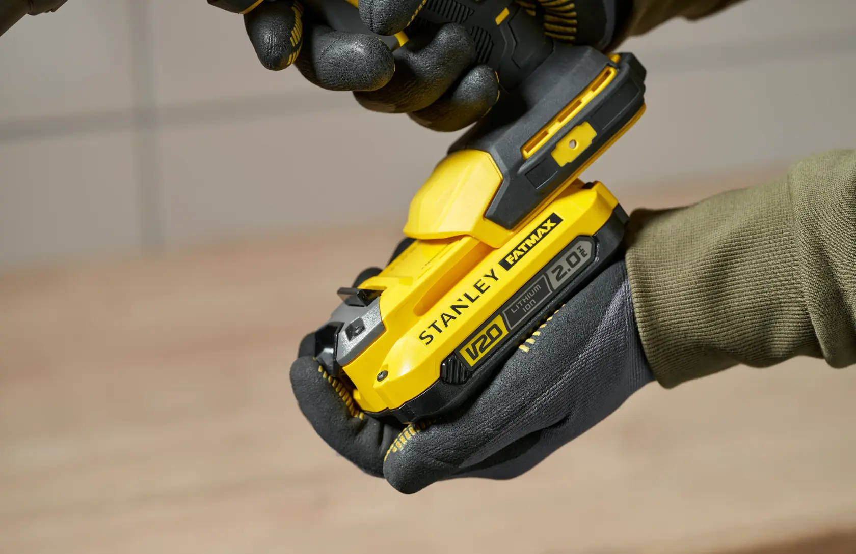 18V STANLEY® FATMAX® V20 Cordless Caulk Gun (Tool Only)