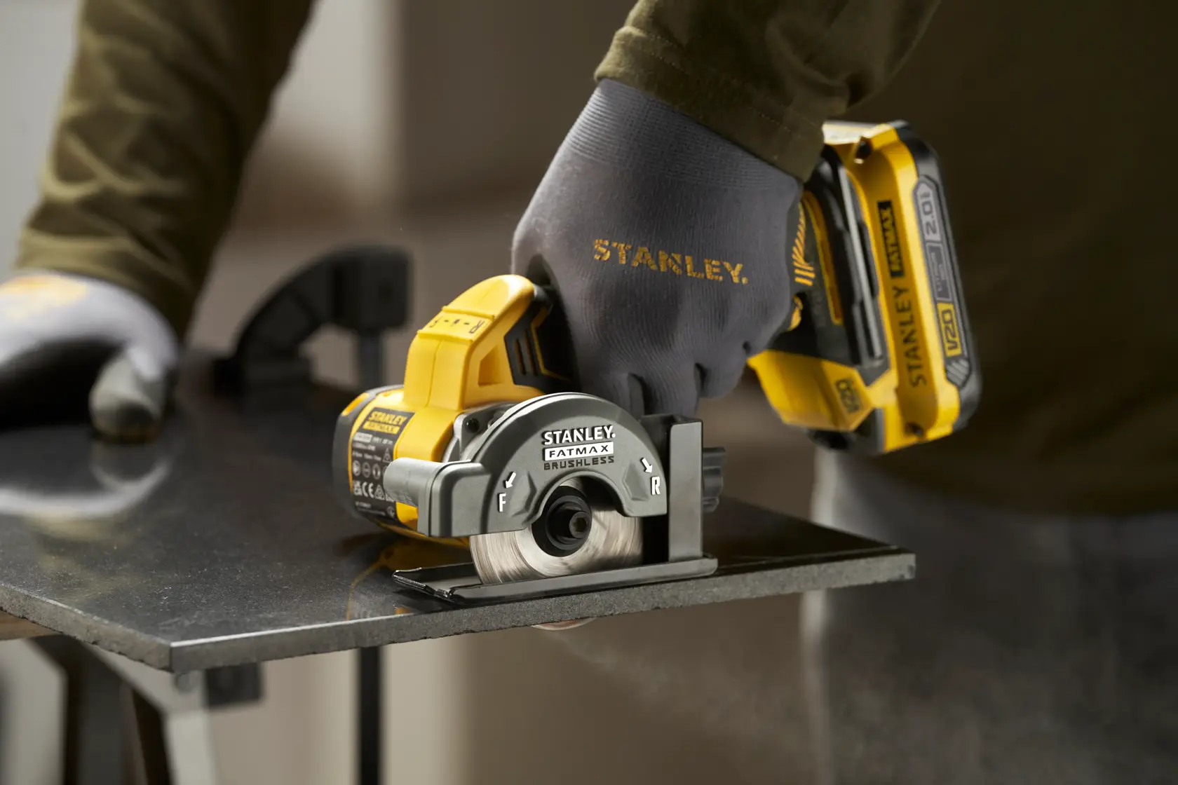 18V STANLEY® FATMAX® V20 Brushless 76mm Cut Off Tool (Tool Only)