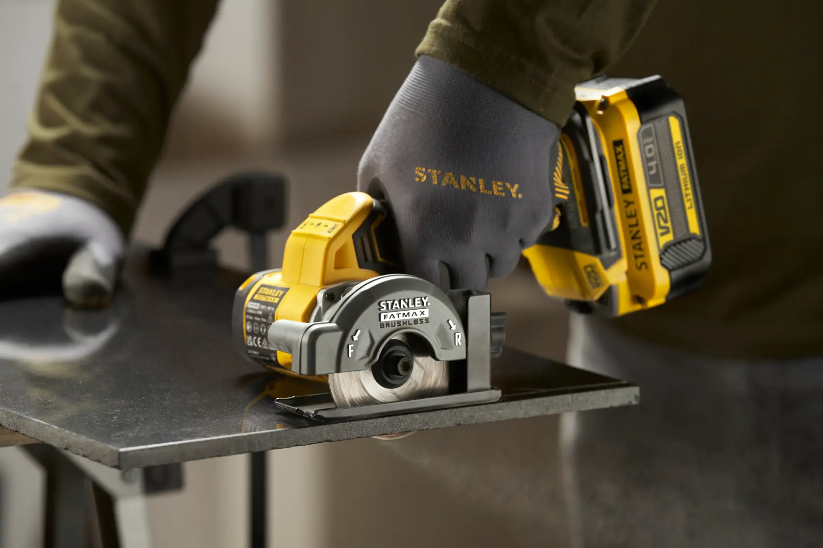 18V STANLEY® FATMAX® V20 Brushless 76mm Cut Off Tool (Tool Only)