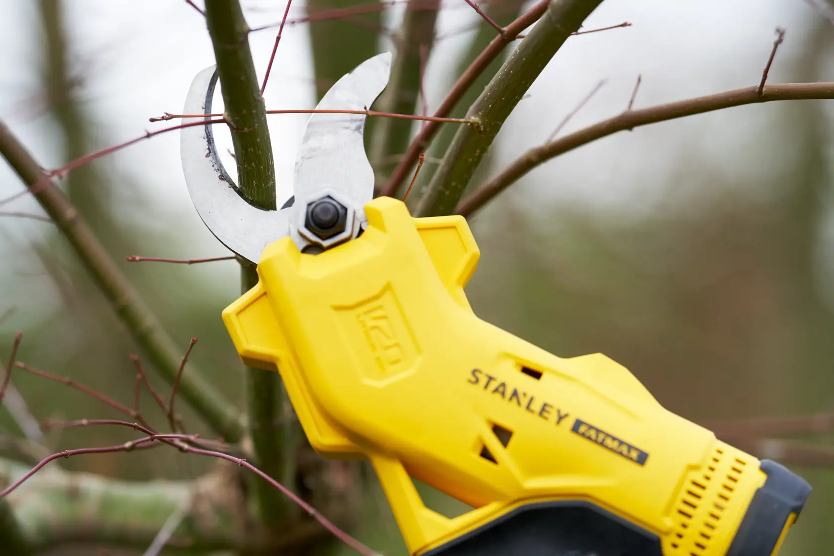 18V STANLEY® FATMAX® V20 Power Pruner