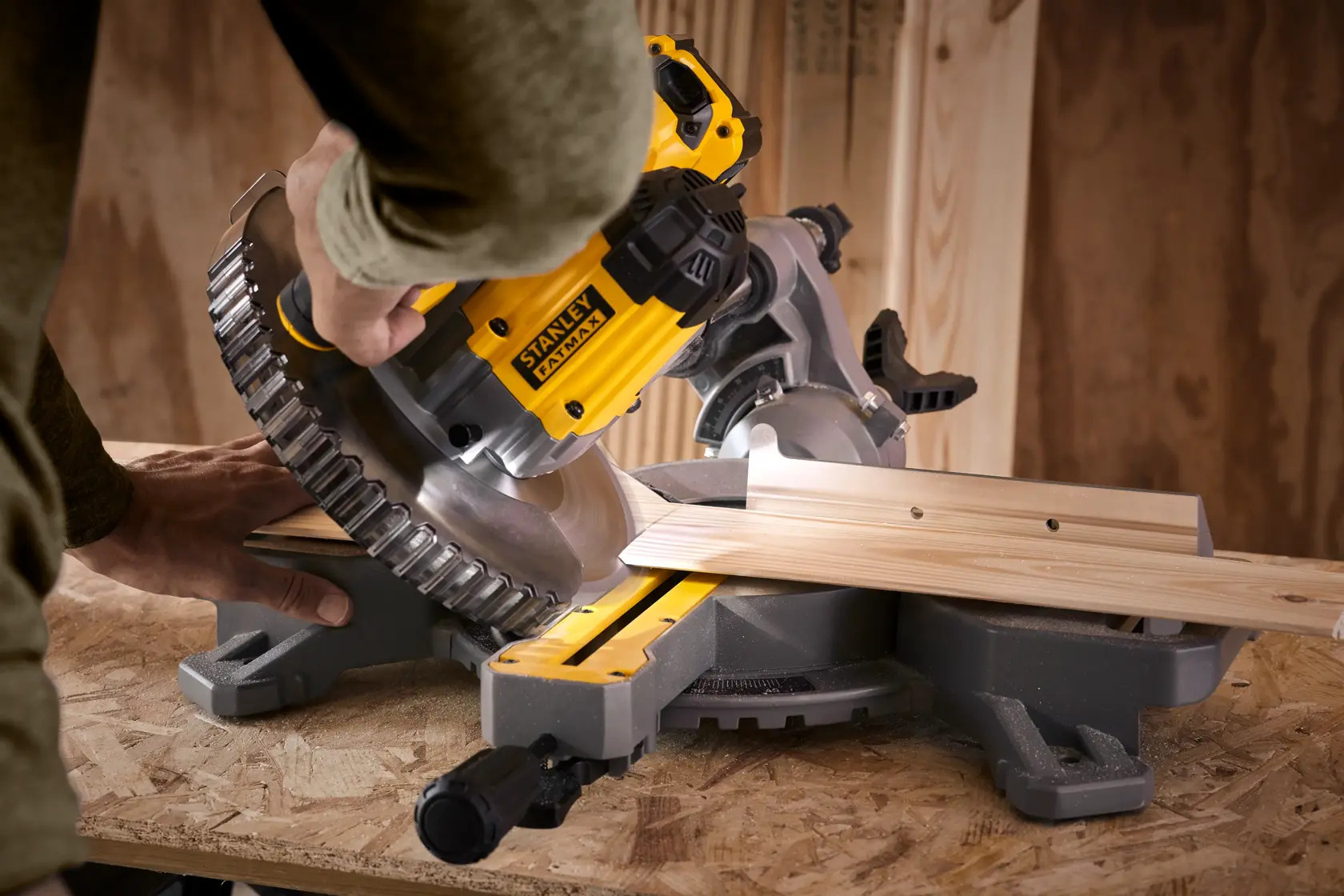 18V STANLEY® FATMAX® V20 190mm Mitre Saw with 1 x 4.0Ah Lithium-Ion Battery