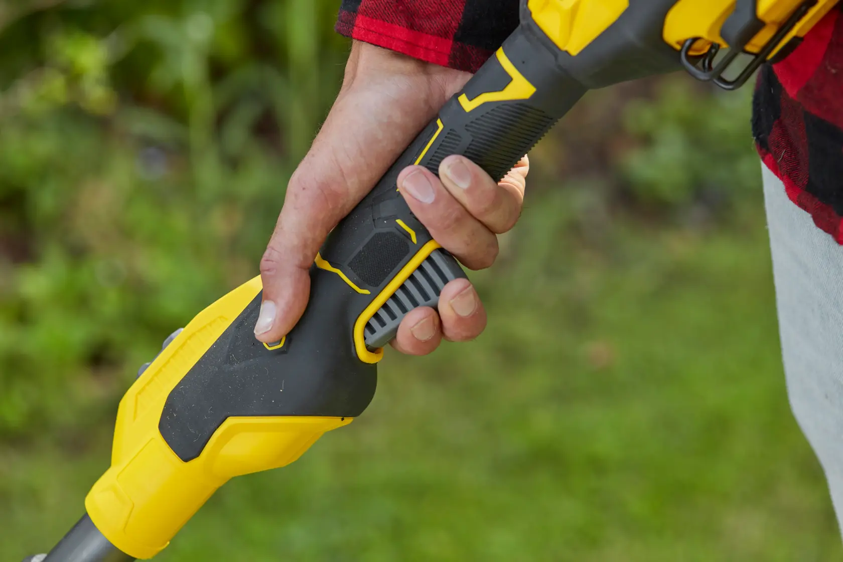 Coupe-bordures brushless 33 cm 18V STANLEY® FATMAX® V20 -(Sans batterie ni Chargeur)