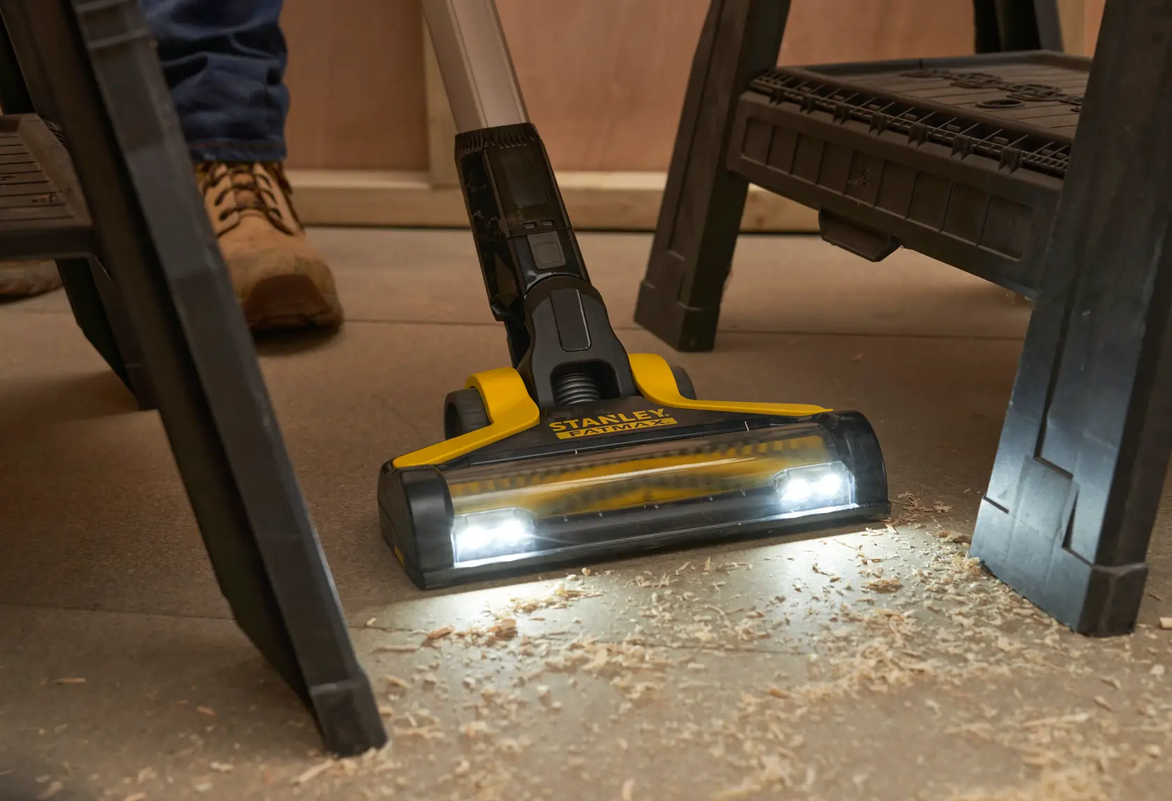 18V STANLEY FATMAX V20 Cordless Stick Vacuum with 1 x 2.0Ah Lithium Ion Battery