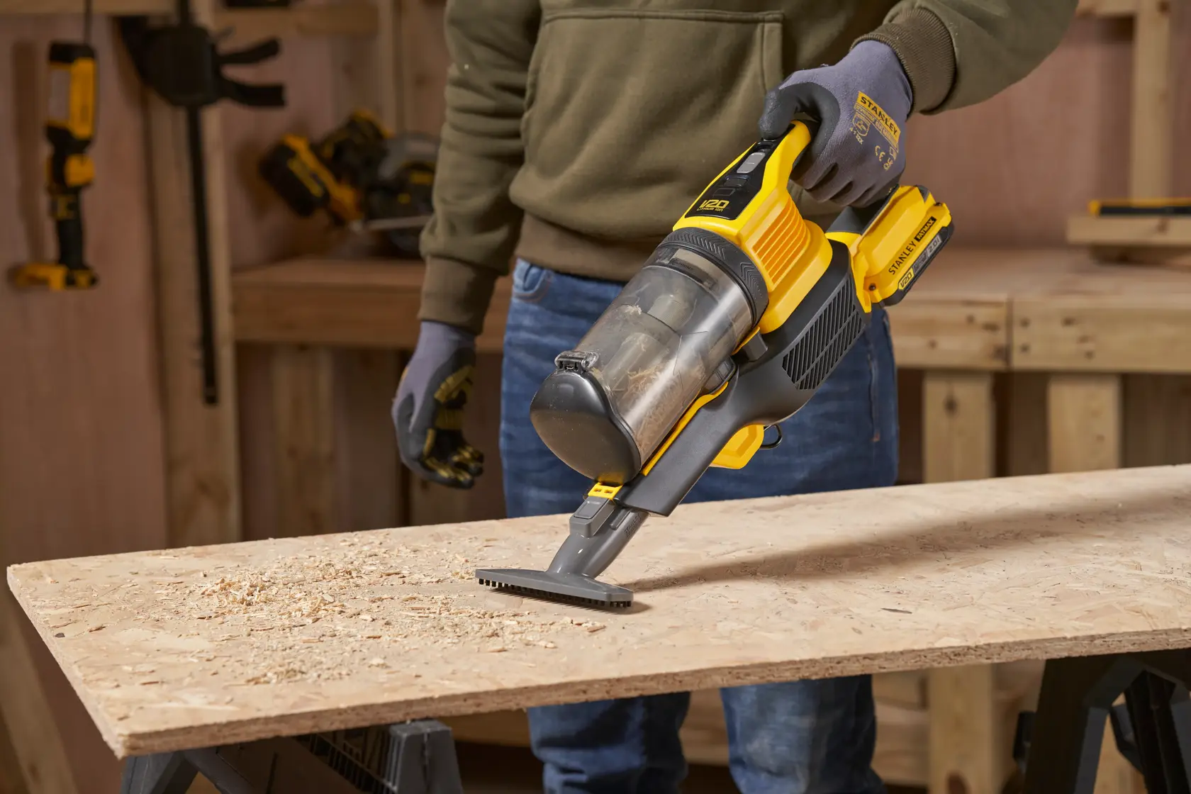 18V STANLEY FATMAX V20 Cordless Stick Vacuum with 1 x 2.0Ah Lithium Ion Battery