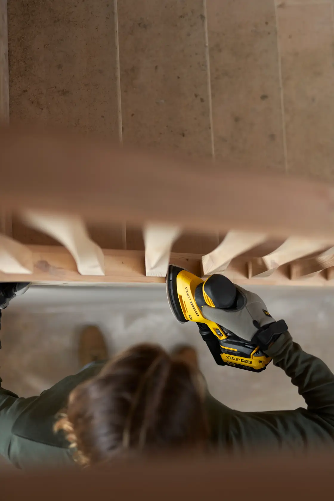 18V STANLEY® FATMAX® V20 Detail Sander with 1 x 2.0Ah Lithium-Ion Battery and Soft Bag