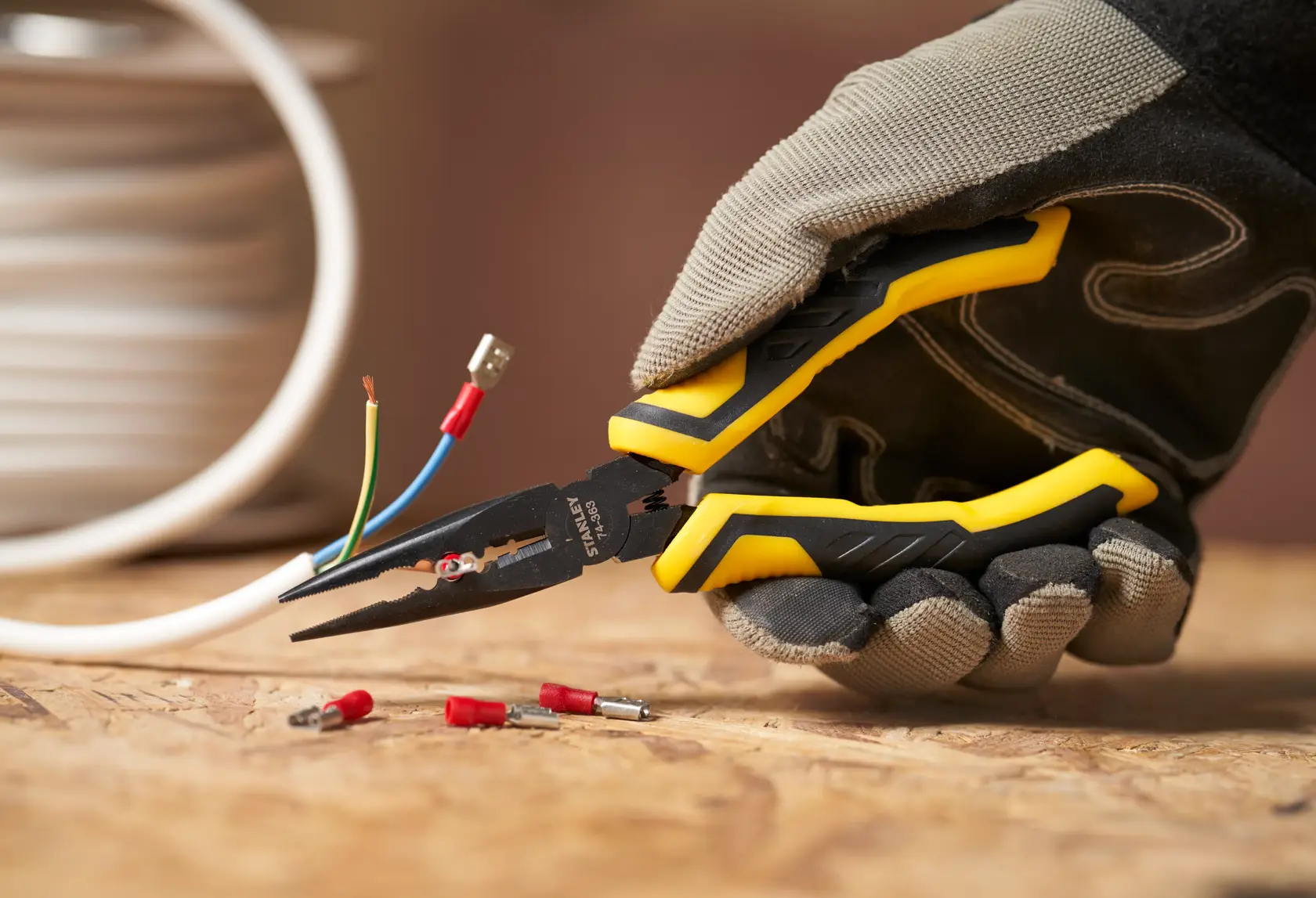 STANLEY® 150mm DYNAGRIP® Longnose Pliers