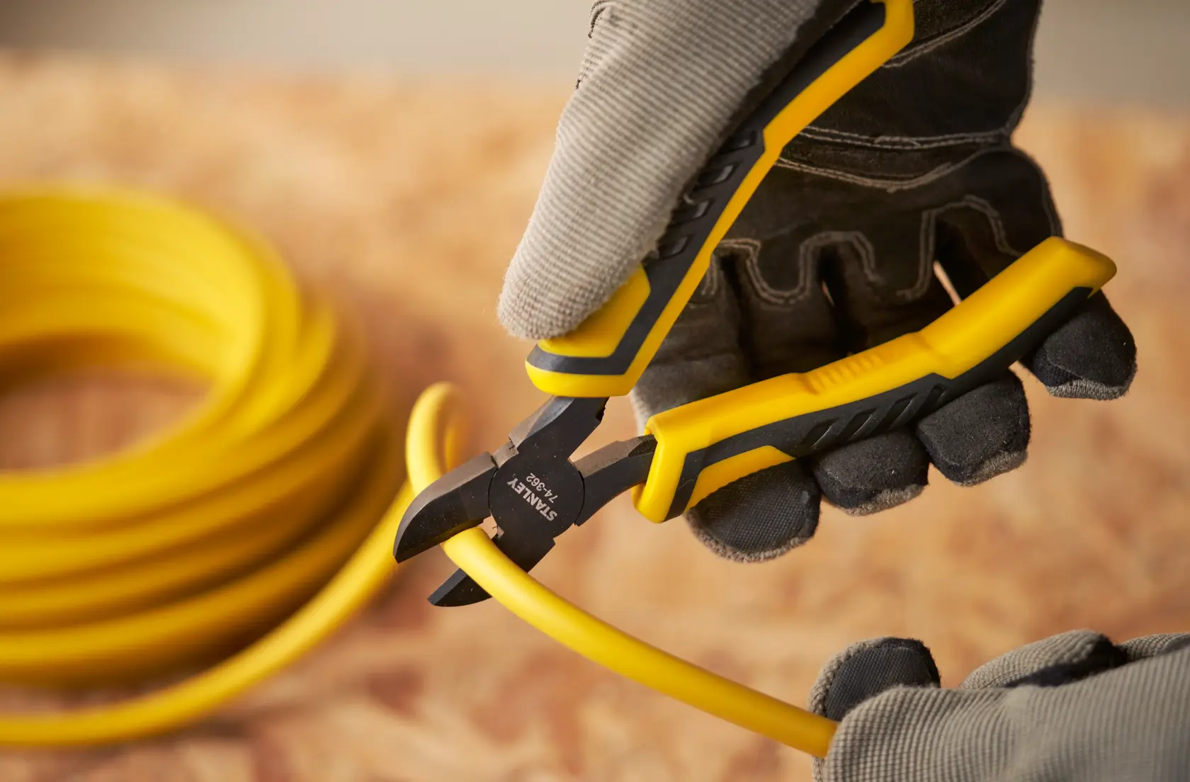 STANLEY® 180mm DYNAGRIP® Diagonal Cutting Pliers