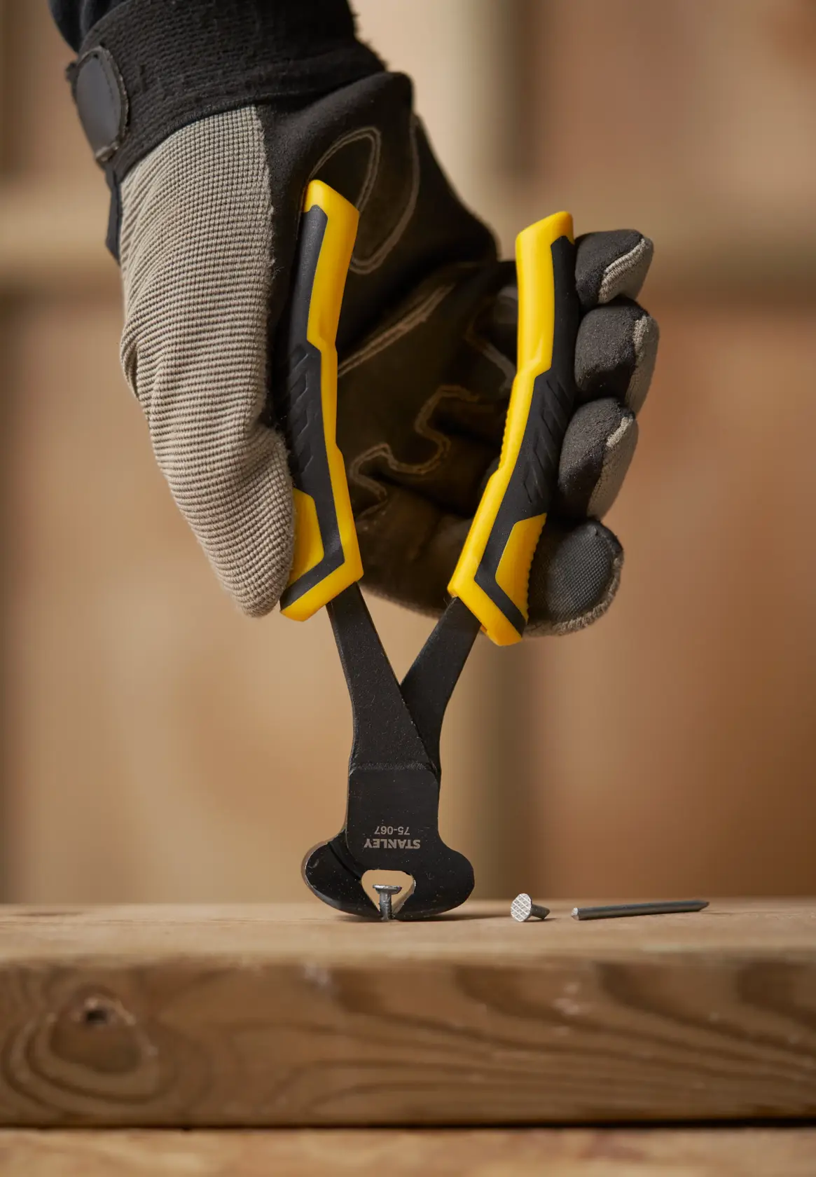 STANLEY® 150mm DYNAGRIP® End Cutter Pliers