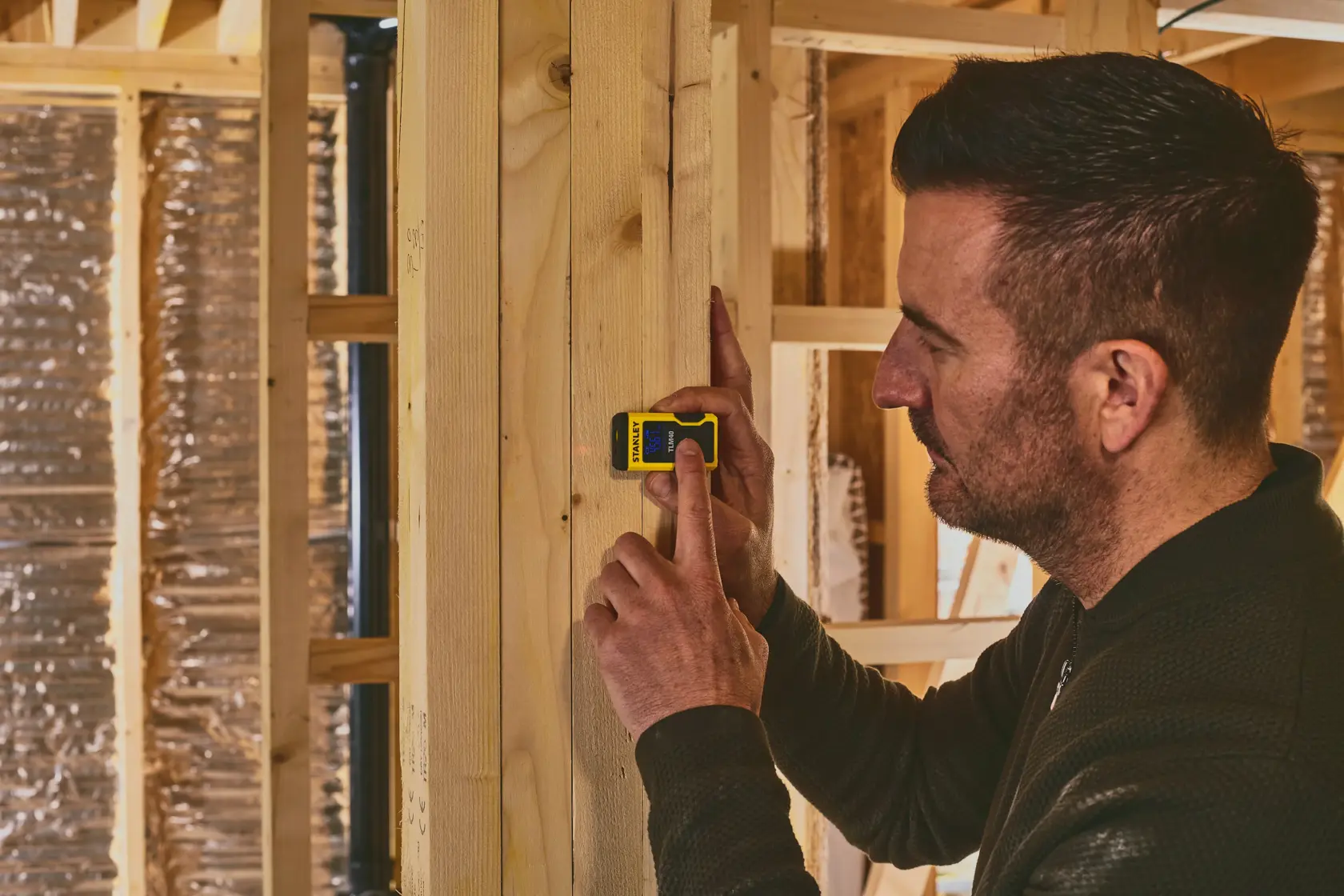 Télémètre laser de poche TLM40 STANLEY® 12 m