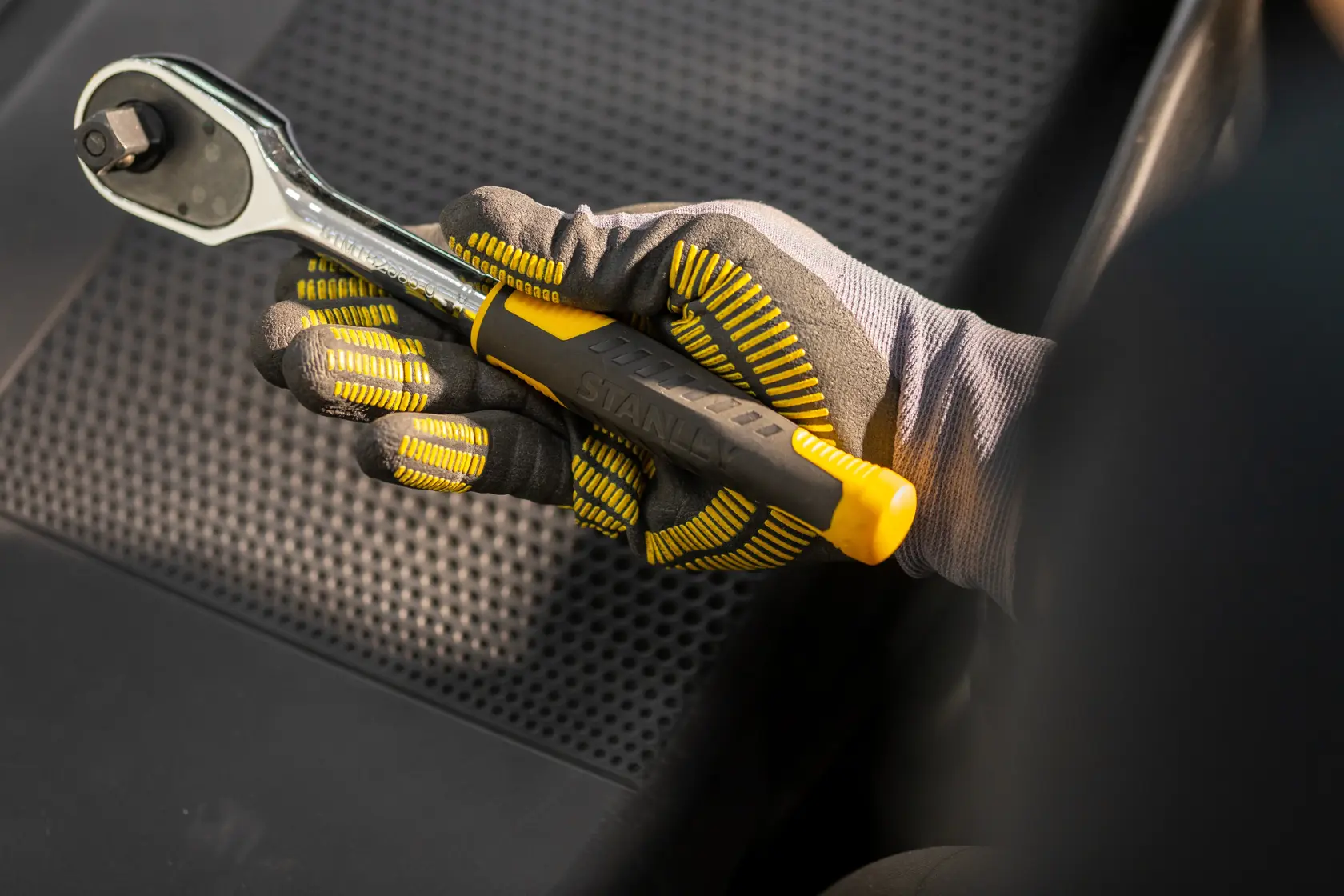 STANLEY® Jeu De Cliquets 72 Dents Et De Douilles Avec Accessoires, 72 Pièces 1/4'' Et 1/2''