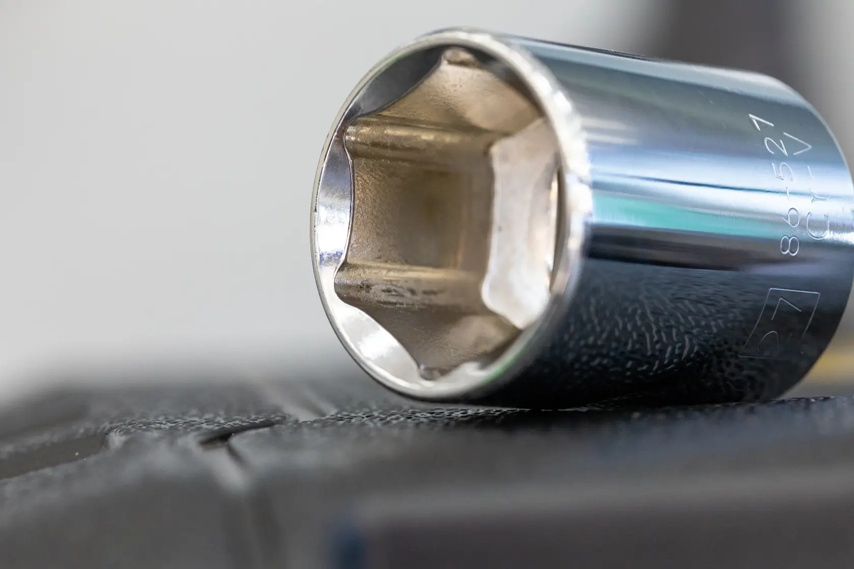 STANLEY STMT86517-0 socket close-up photo, chrome finish, photography category.