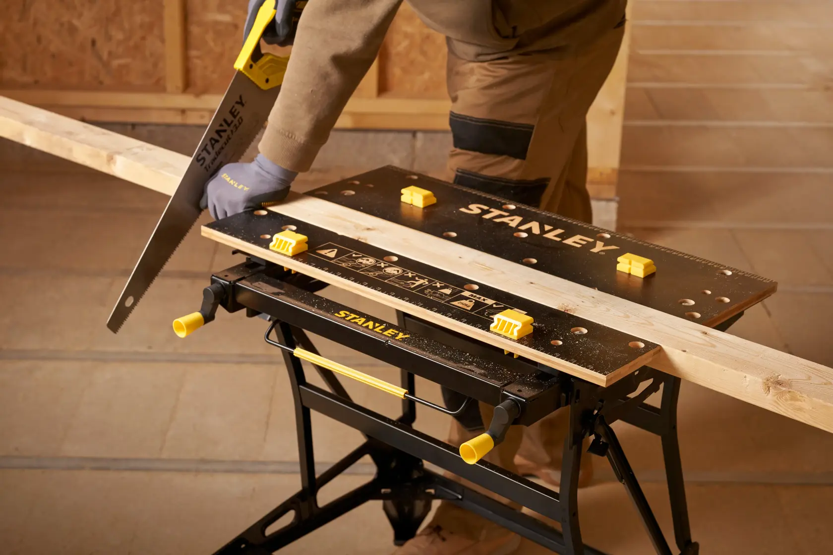 STANLEY® Établi Étau 2-En-1