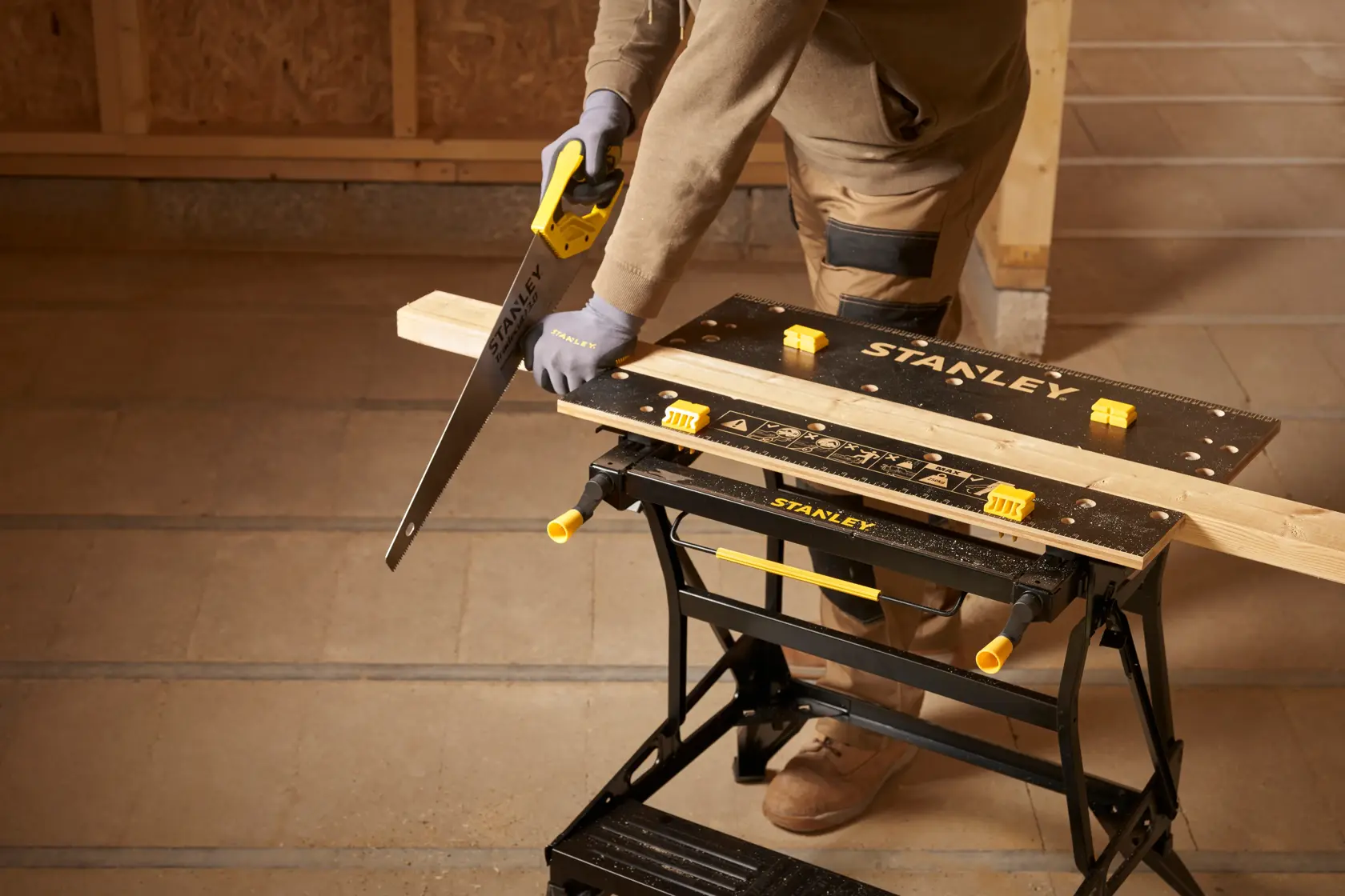 STANLEY® Établi Étau 2-En-1